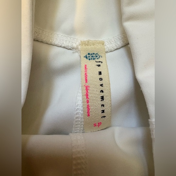 Free People - Movement - Picture 8 of 9